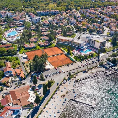 アパート Maria ポレッチ