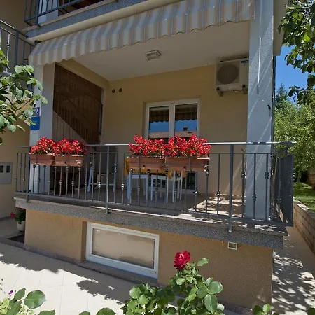 Apartment Maria *